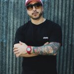 Polera Essential Slimfit - Negra