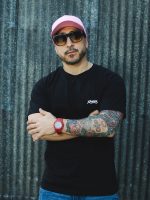 Polera Essential Slimfit - Negra