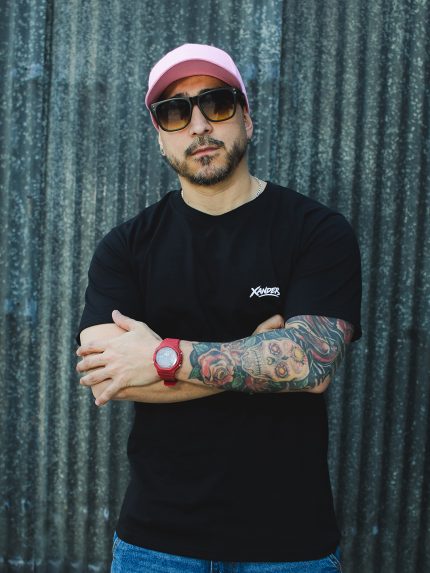 Polera Essential Slimfit - Negra